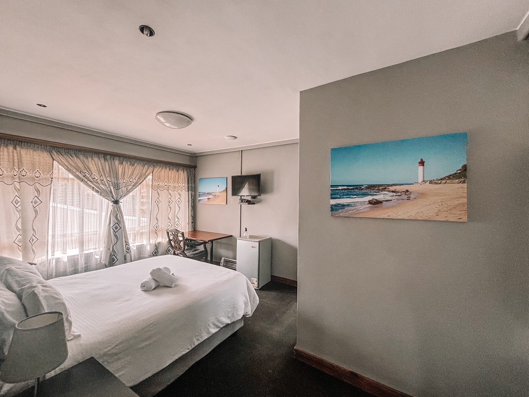 Golf Road Hotel Gallery (10) (2016-1512)