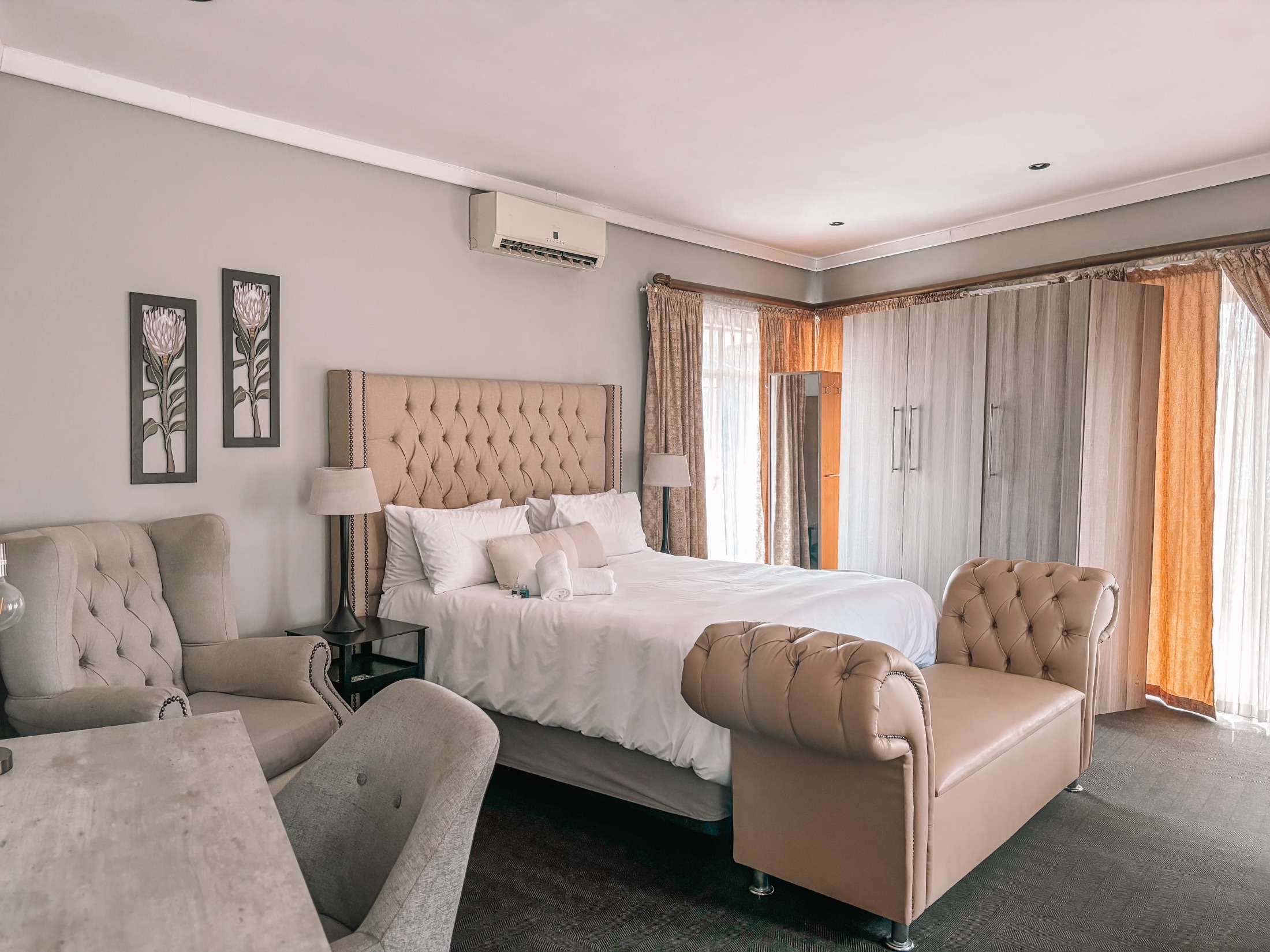 Golf Road Hotel Gallery (11) (2200-1650)
