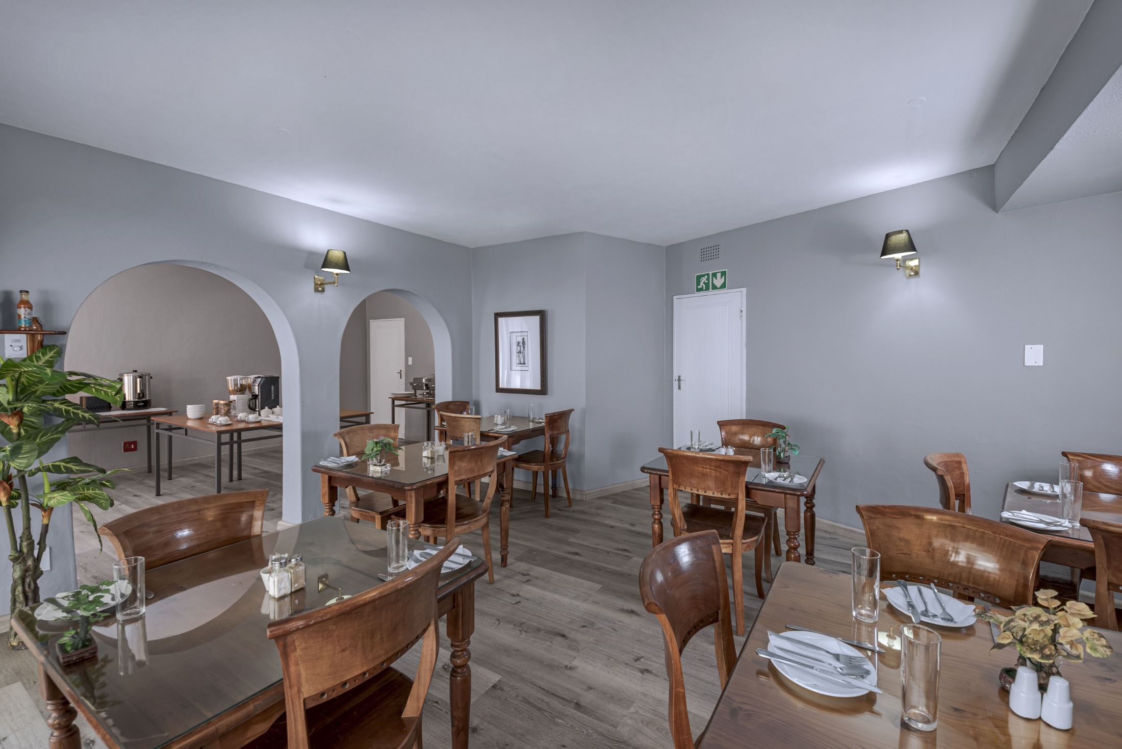 Golf Road Hotel Gallery (2) (2200-1469)